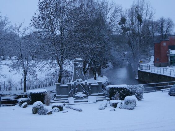 le village sous la neige